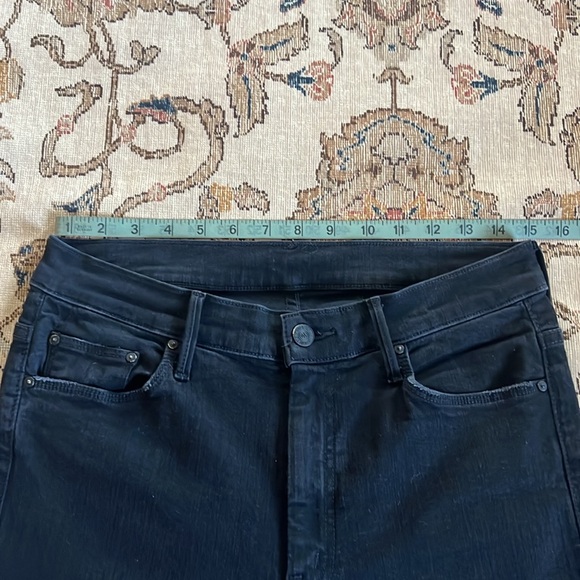 Mother Denim The Weekender Black Flare Leg Raw Hem Jeans in Not Guilty S - Picture 11 of 13